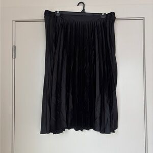 Ava & Viv Black Pleated Midi Skirt for Cocktail